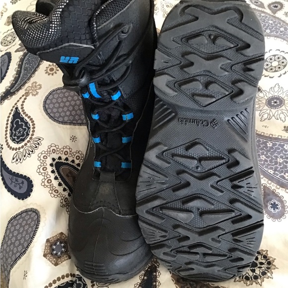 Womens/youth Columbia Winter Boots - Picture 4 of 6